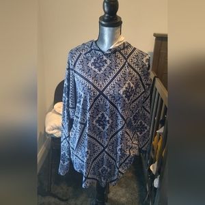 Tunic with hood